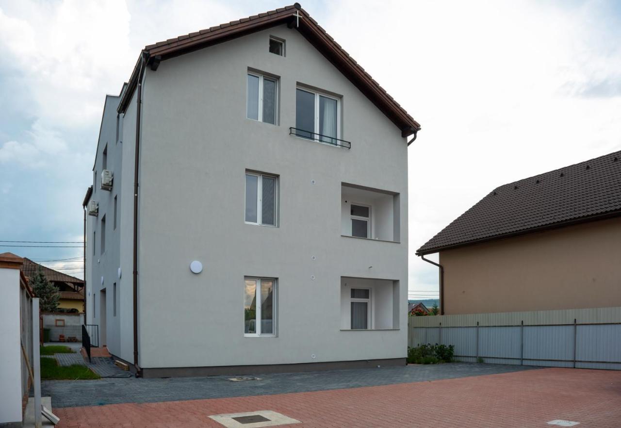 Solomon Apartments Ap 3 Sangeorgiu de Mures Exterior photo